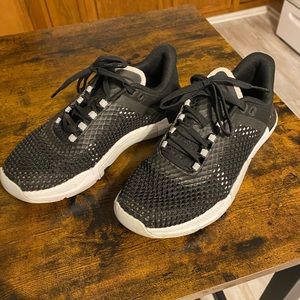 Under Armour Trindade Reign 4 sneakers